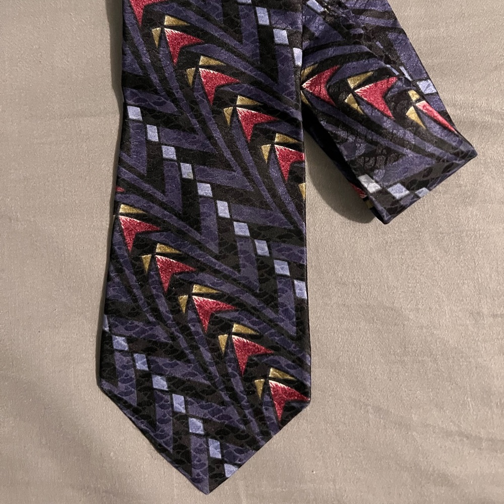 Vintage 90's Bugatti Pattern Silk Tie